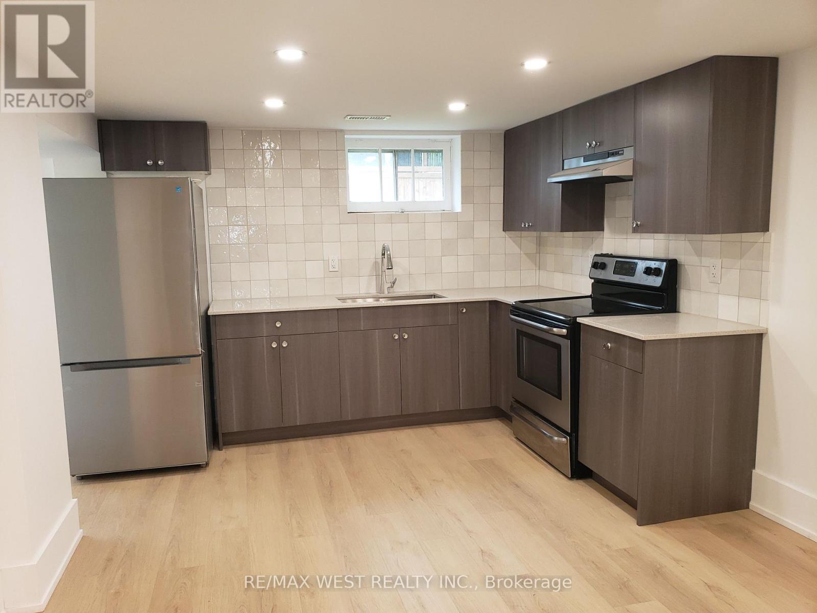 Basement - 603 Anderson Street, Whitby, Ontario  L1N 3V9 - Photo 2 - E13553740