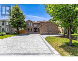 35 HARMONY HILL CRESCENT, Richmond Hill, Ontario