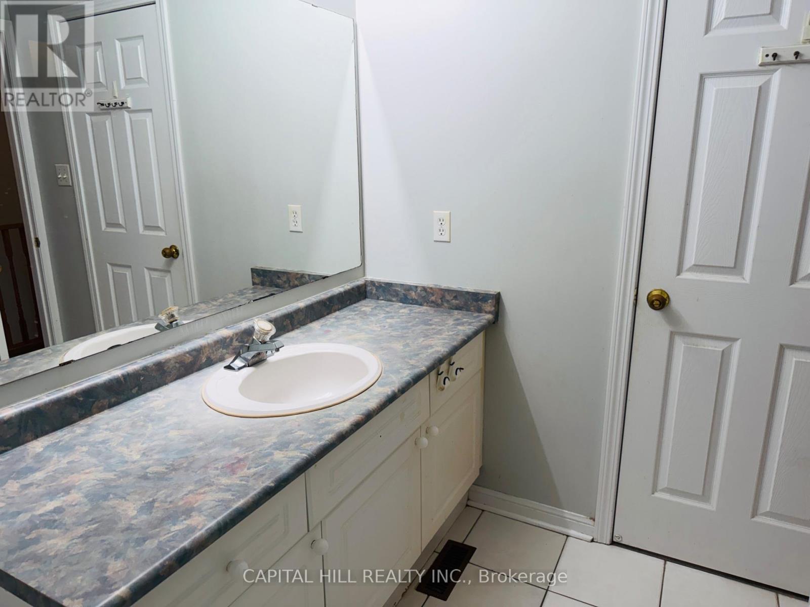 5959 Stonebriar Crescent, Mississauga, Ontario  L5V 2T8 - Photo 17 - W13553724