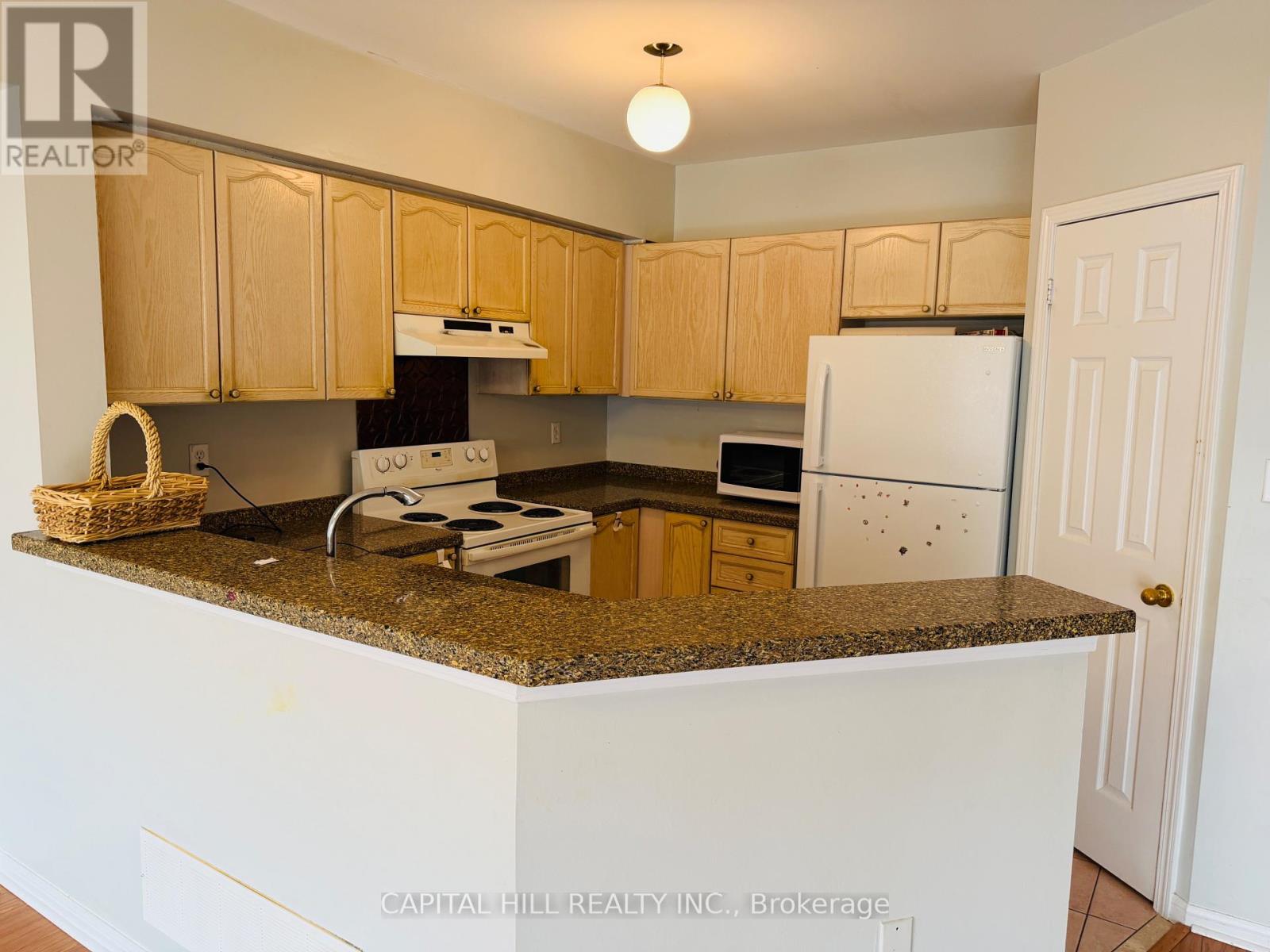 5959 Stonebriar Crescent, Mississauga, Ontario  L5V 2T8 - Photo 3 - W13553724