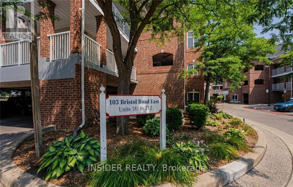 212 - 103 Bristol Road E, Mississauga, Ontario  L4Z 3P4 - Photo 2 - W13553748