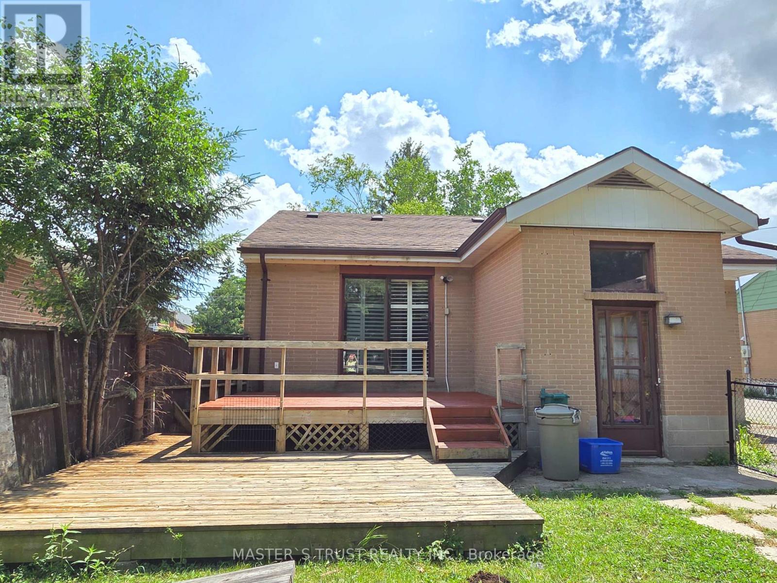 Main Fl - 86 Rockport Crescent, Richmond Hill, Ontario L4C 2L8 - Photo 16 - N13552322