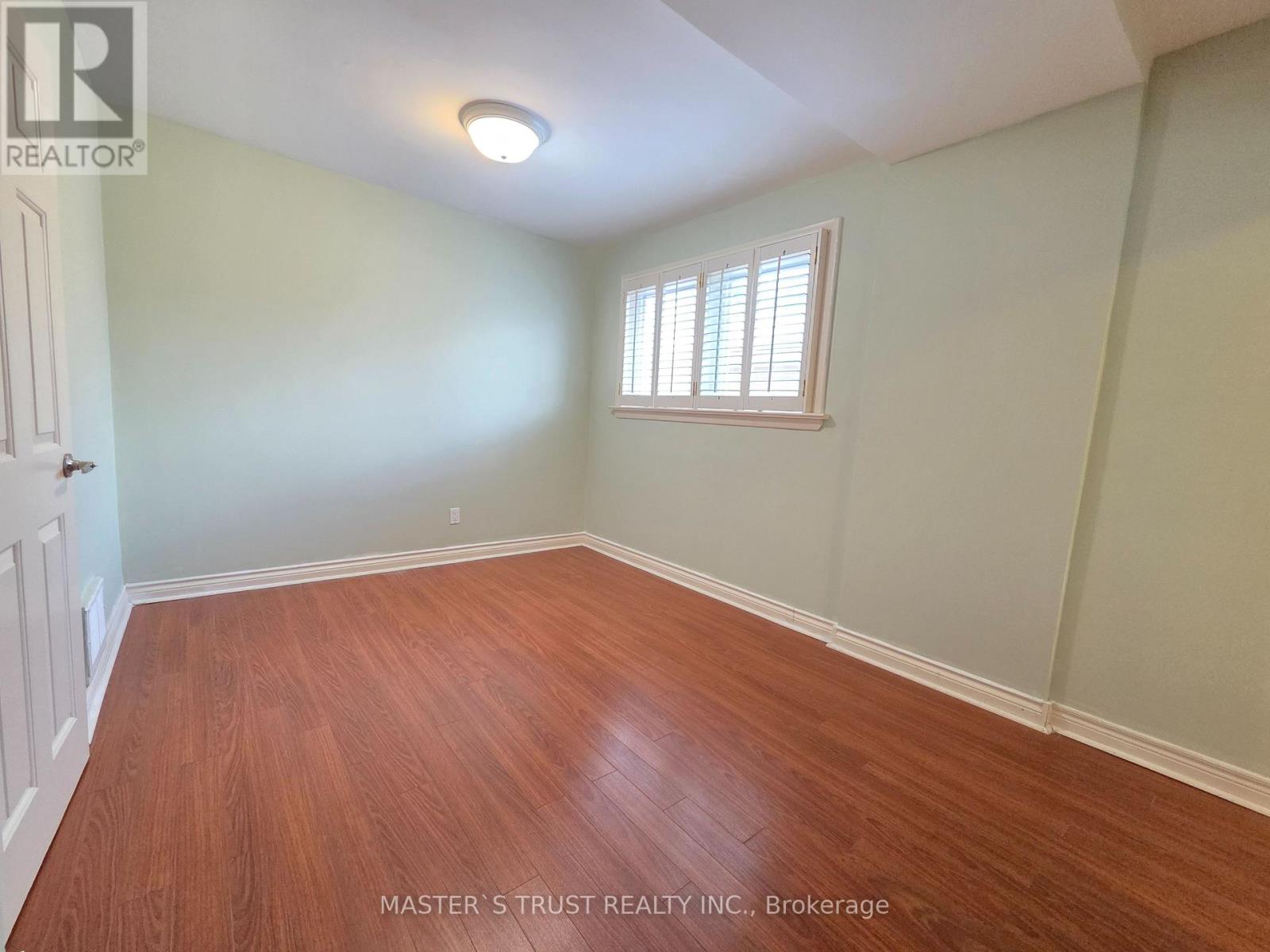 Main Fl - 86 Rockport Crescent, Richmond Hill, Ontario L4C 2L8 - Photo 11 - N13552322
