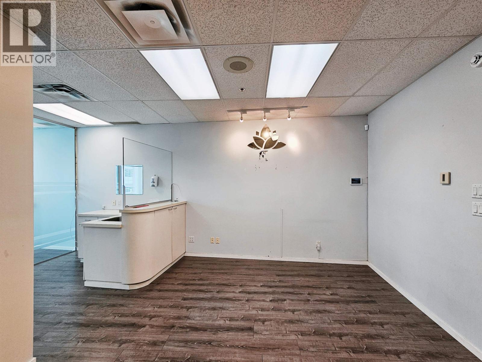 415 4538 KINGSWAY