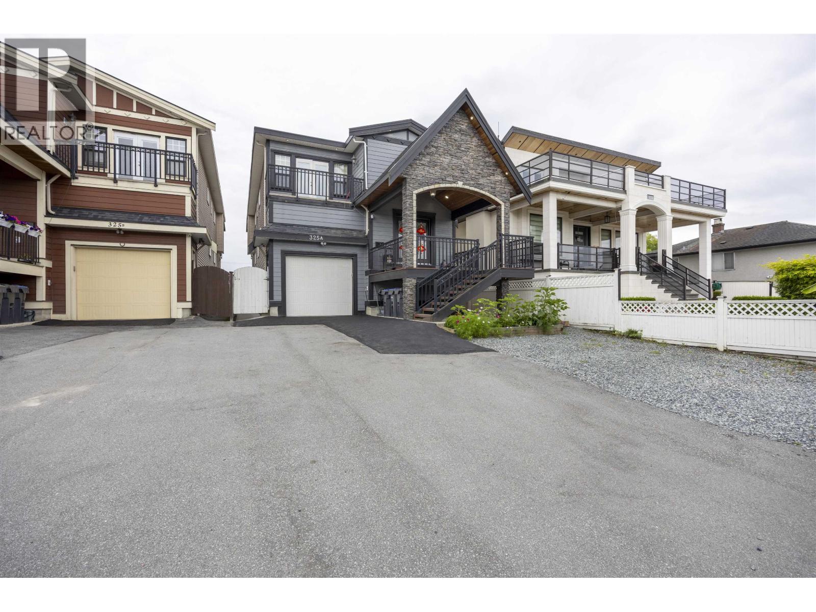 325a Fenton Street, New Westminster, British Columbia  V3M 5J1 - Photo 3 - R3145212
