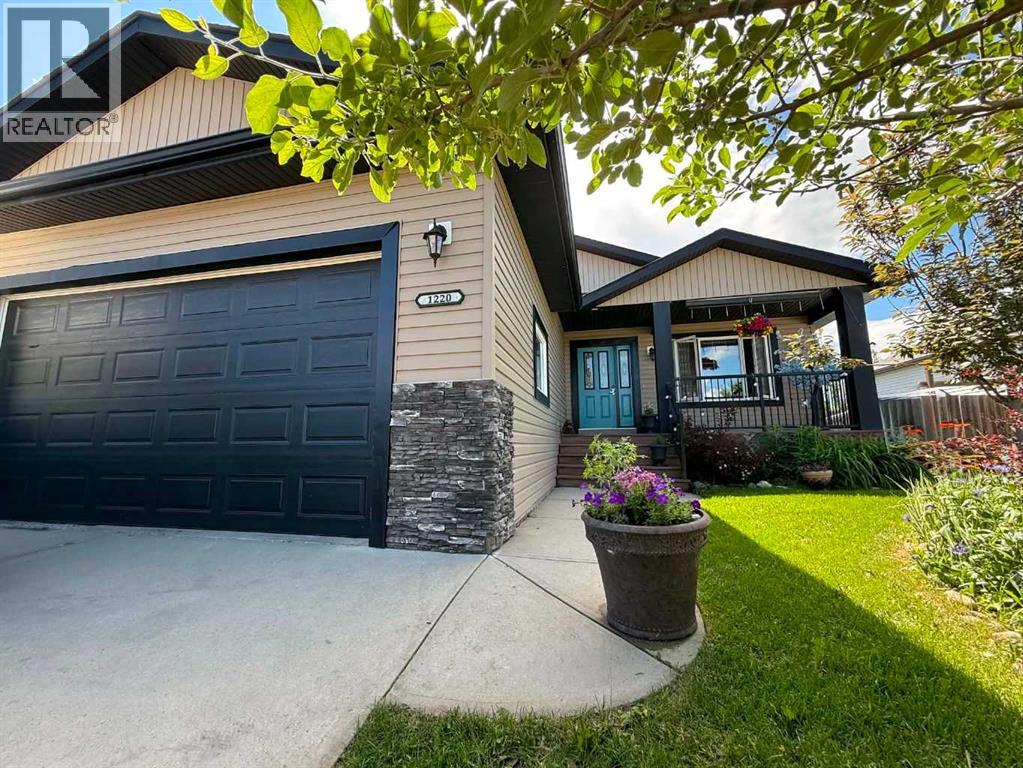 1220 21 Street, Bowden