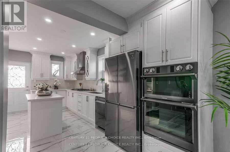 1226 Oxford Avenue, Oakville, Ontario  L6H 1S5 - Photo 11 - W13551850