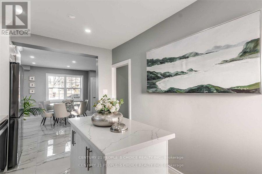 1226 Oxford Avenue, Oakville, Ontario  L6H 1S5 - Photo 10 - W13551850