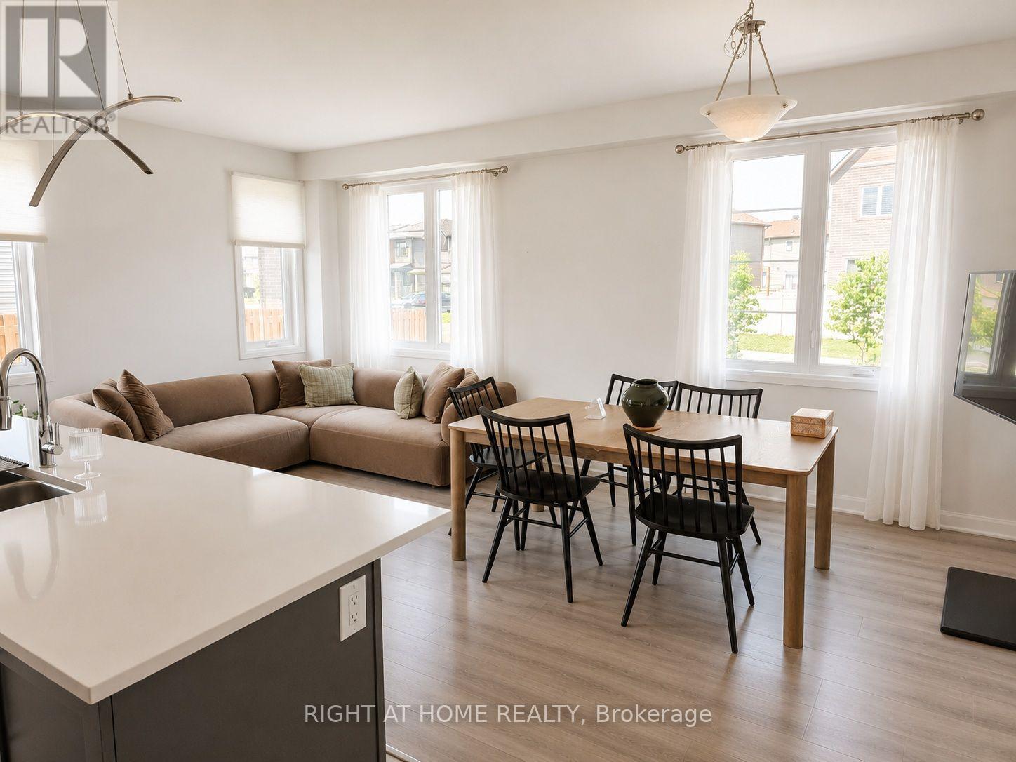 242 Calvington Avenue, Ottawa, Ontario  K2T 0P9 - Photo 5 - X13553768