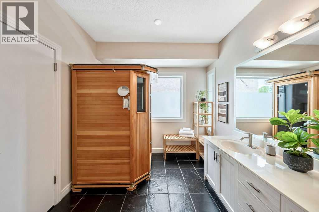 410 Mt Sparrowhawk Place SE, Calgary, Alberta  T2Z 2G9 - Photo 21 - A2327662
