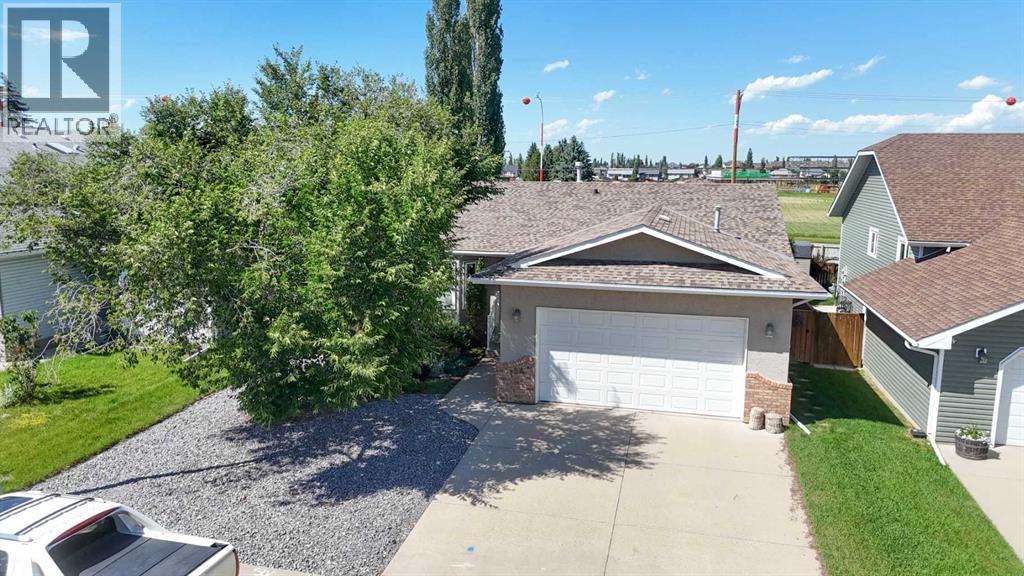 254 Maple Grove Crescent, Strathmore, Alberta  T1P 1G2 - Photo 2 - A2328500