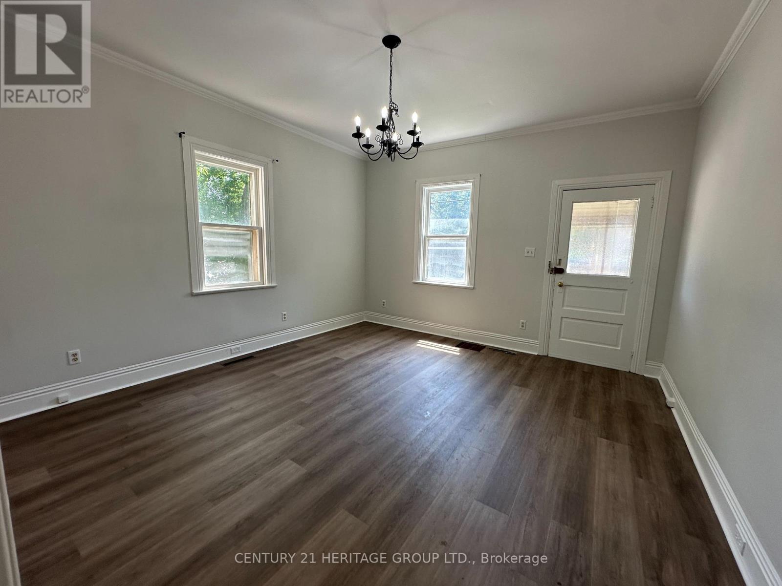 349 Eagle Street, Newmarket, Ontario  L3Y 1K5 - Photo 4 - N13553780