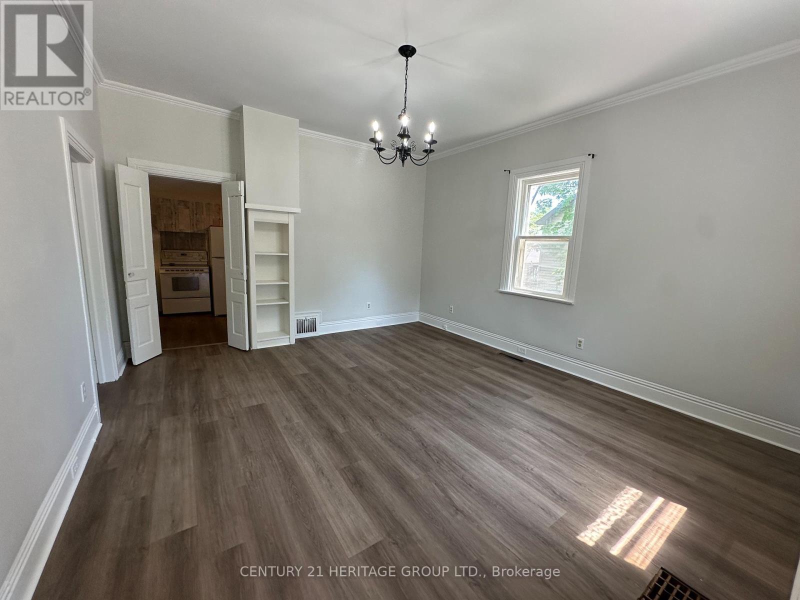 349 Eagle Street, Newmarket, Ontario  L3Y 1K5 - Photo 5 - N13553780