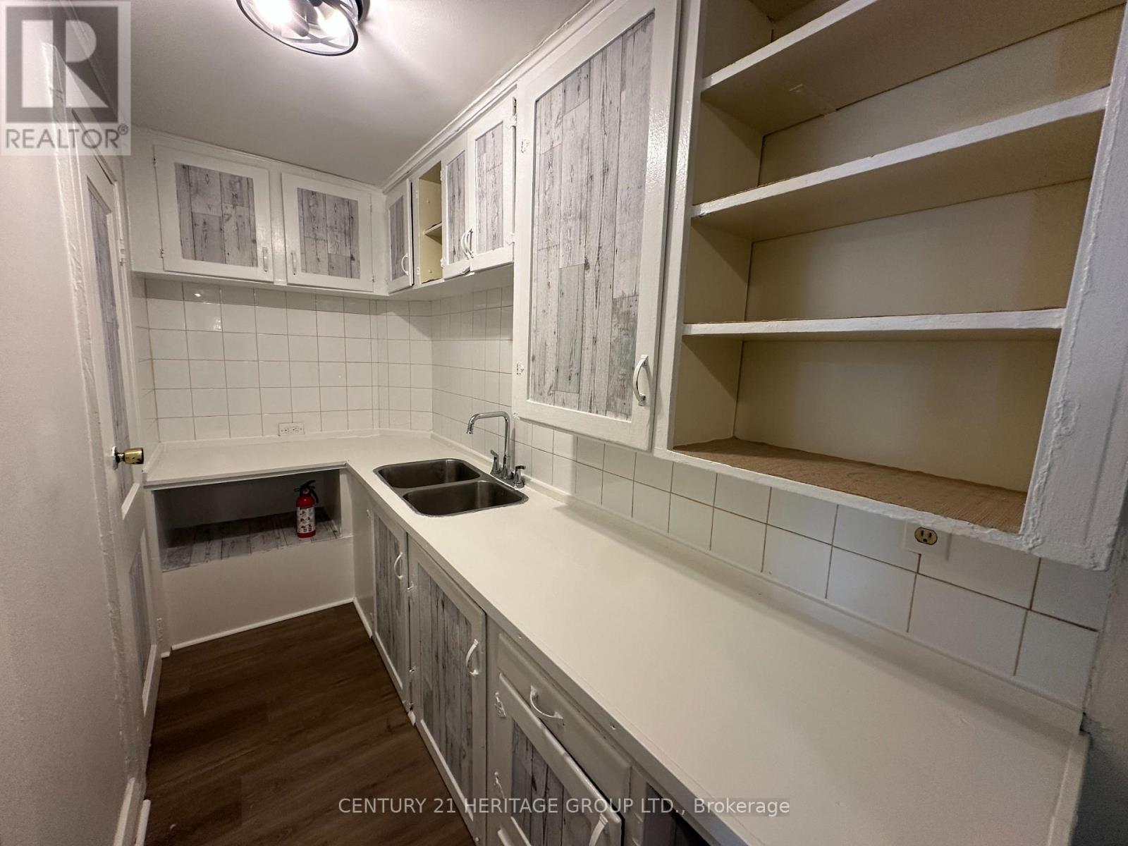 349 Eagle Street, Newmarket, Ontario  L3Y 1K5 - Photo 8 - N13553780