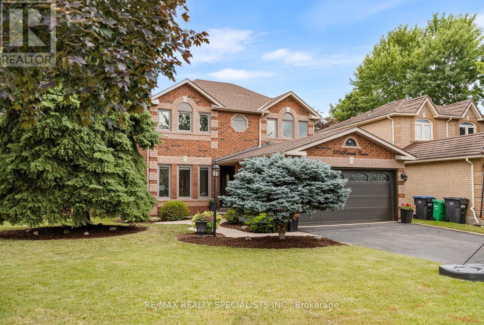 3879 PERIWINKLE CRESCENT, Mississauga (Lisgar)