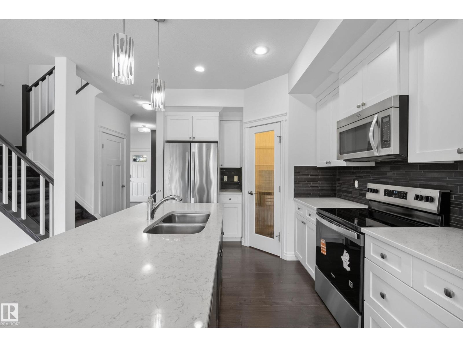 720 Charlesworth Wy SW, Edmonton, Alberta  T6X 2E9 - Photo 11 - E4498439