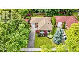 56 BROADLANDS BOULEVARD, Toronto, Ontario
