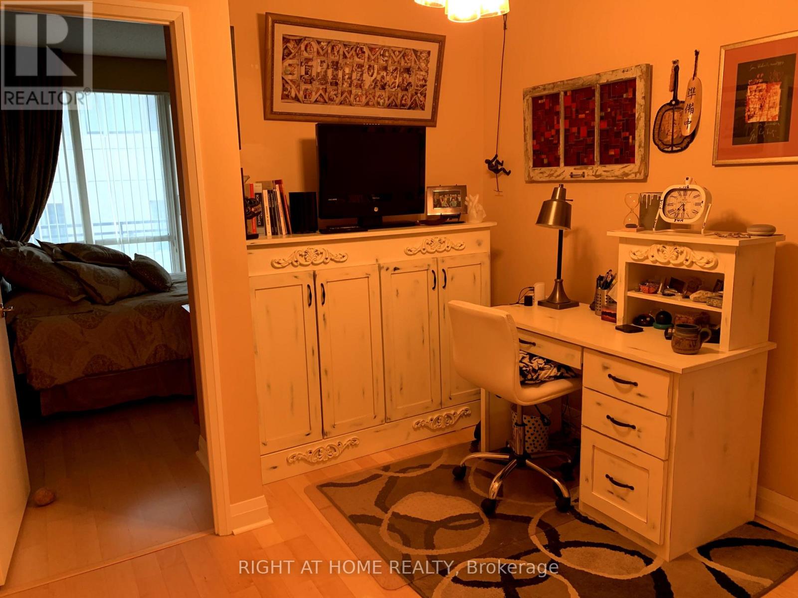 1707 - 220 Victoria Street, Toronto, Ontario  M5B 2R6 - Photo 14 - C13553794