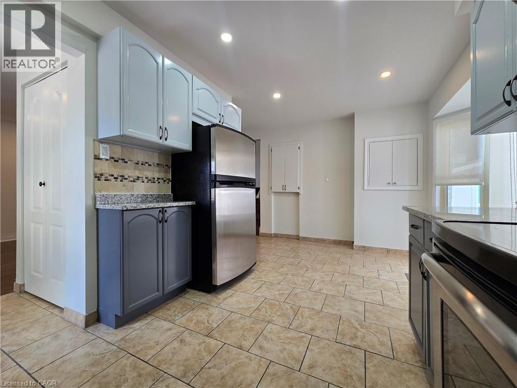 26 Keewatin Avenue Unit# 1, Kitchener, Ontario N2B 3L8 - Photo 3 - 40847373
