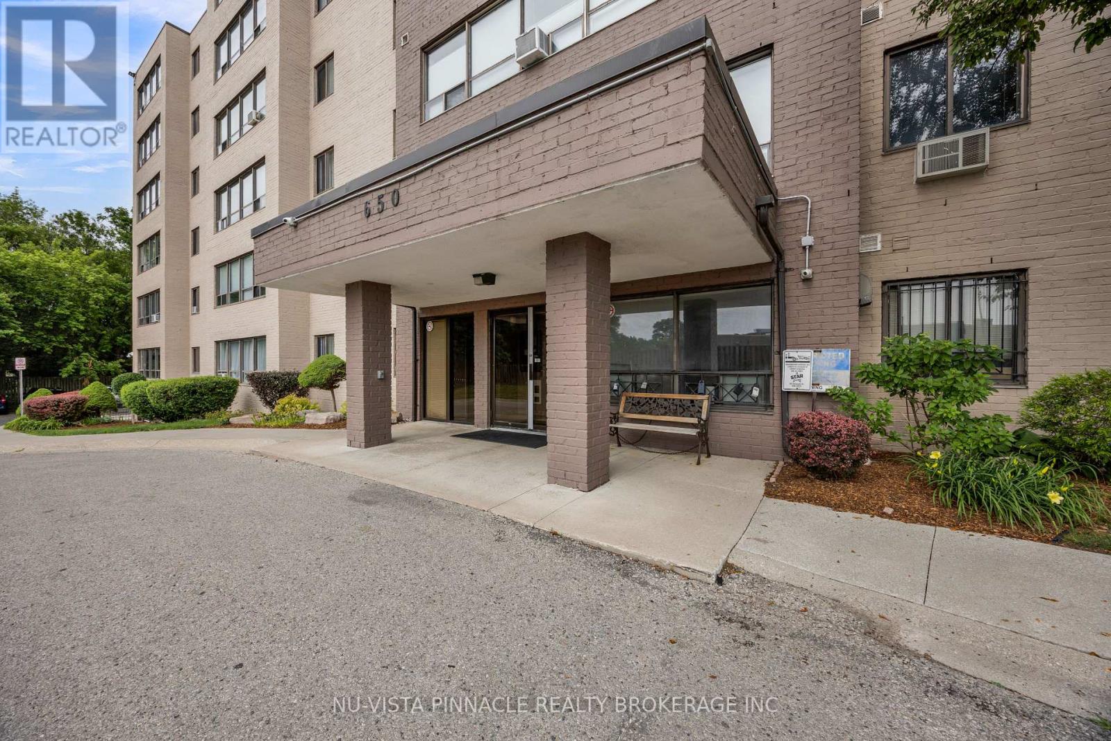 210 - 650 Cheapside Street, London East, Ontario  N5Y 5J8 - Photo 3 - X13553810