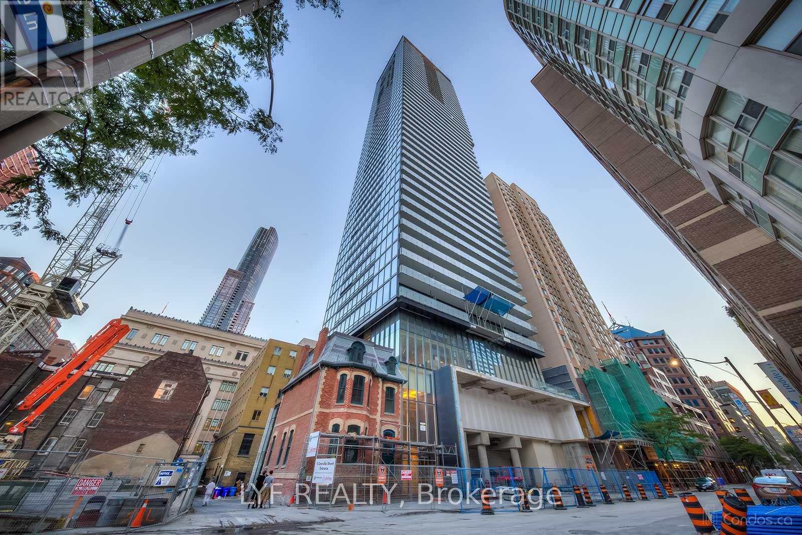 4601 - 15 GRENVILLE STREET, Toronto, Ontario