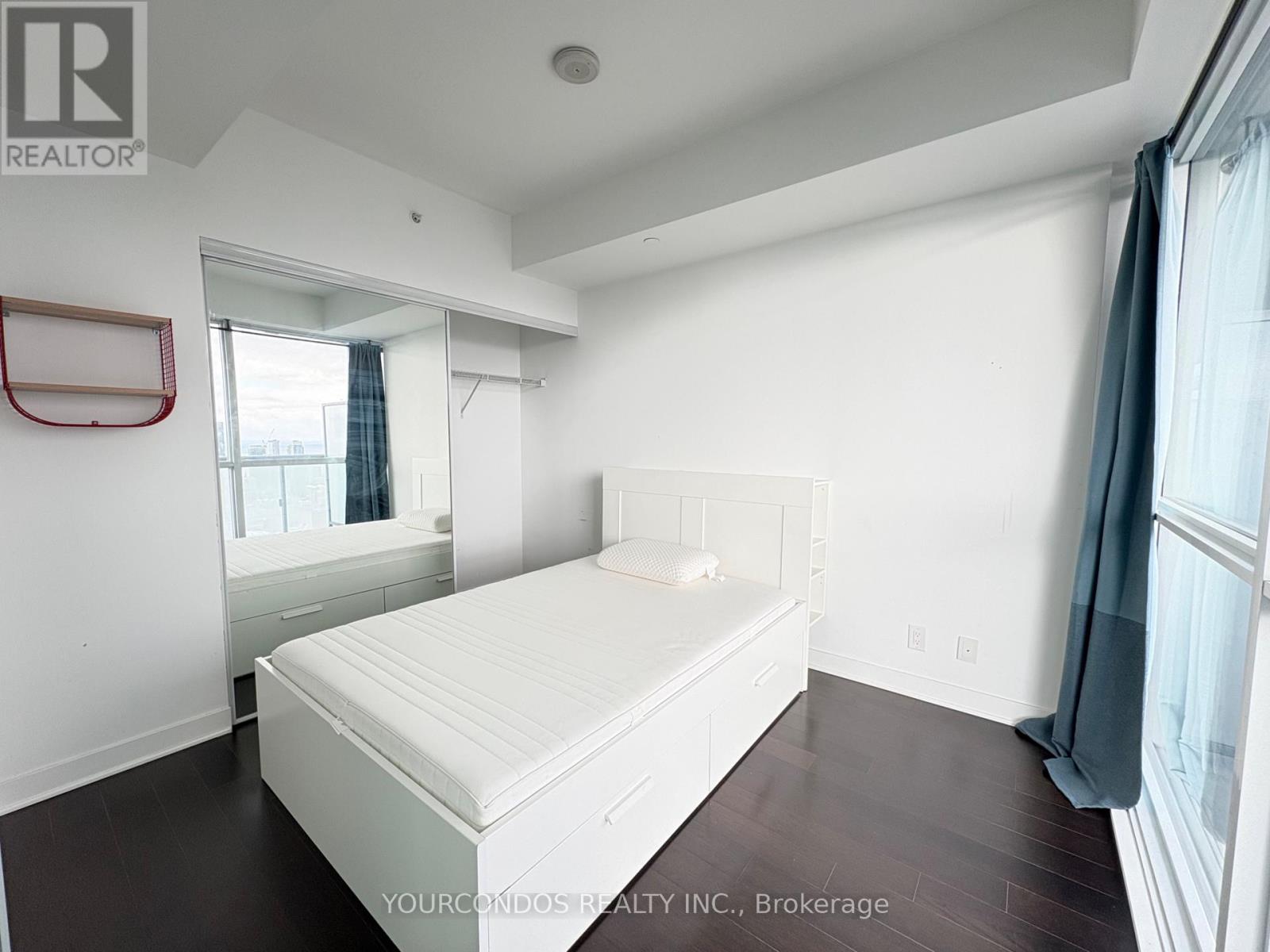 4601 - 15 Grenville Street, Toronto, Ontario  M4Y 0B9 - Photo 10 - C13553814