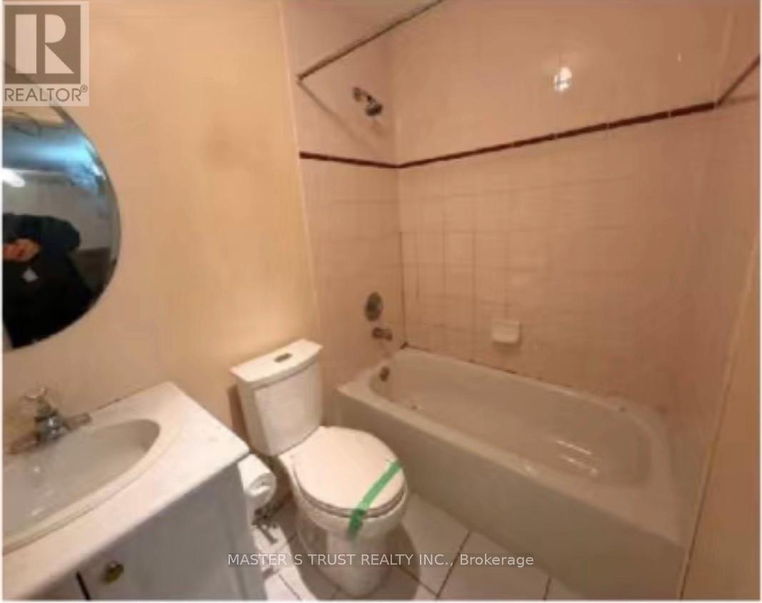 10 Buckhorn Avenue, Richmond Hill, Ontario  L4C 0E3 - Photo 19 - N13553818