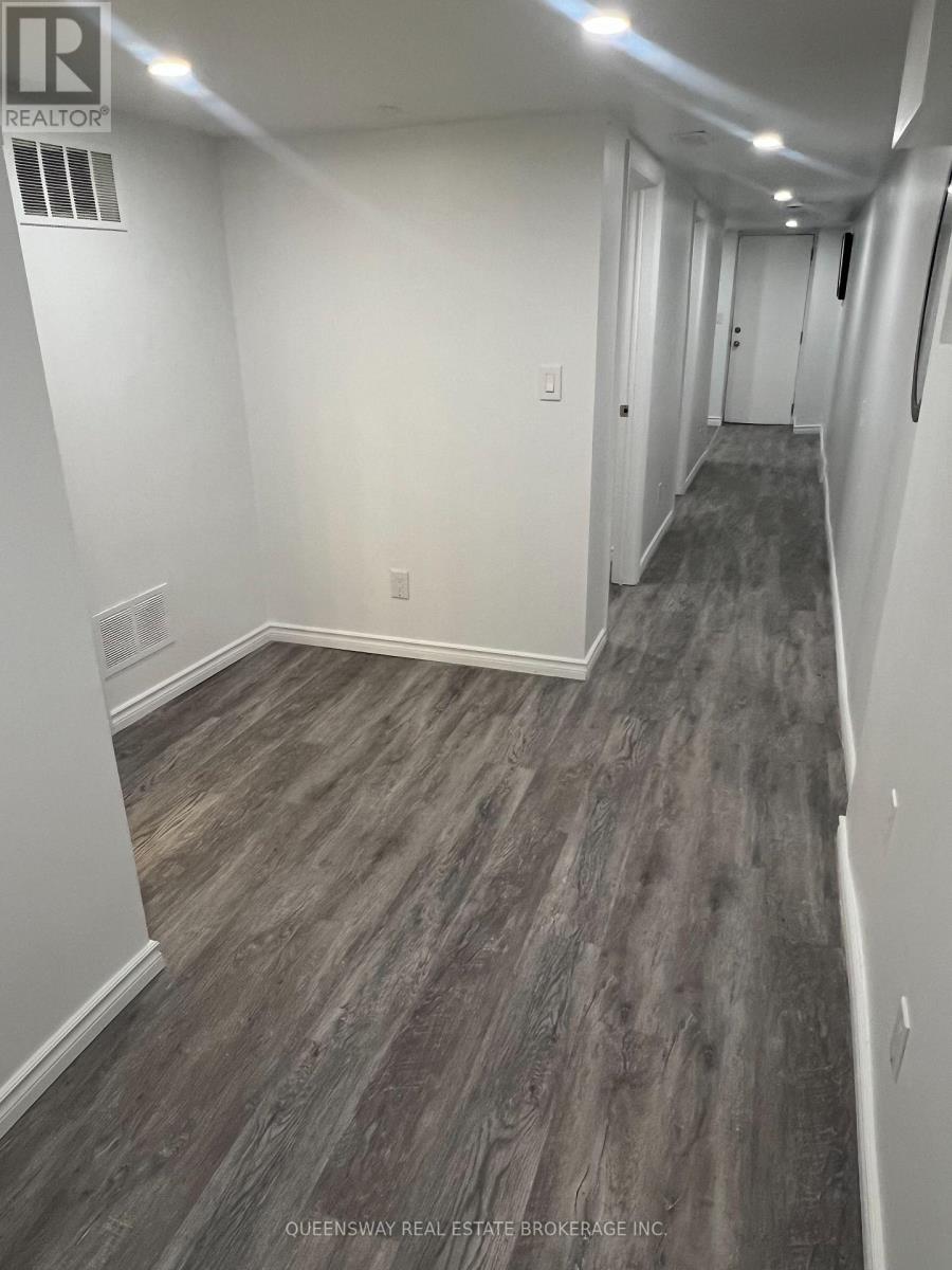 1389 Lansdowne Avenue, Toronto, Ontario  M6H 3Z9 - Photo 9 - W13553812