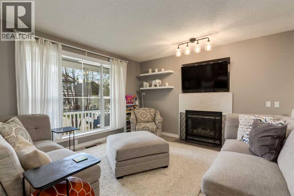 181 Tuscany Valley Green NW, Calgary, Alberta  T3L 2K4 - Photo 5 - A2327969