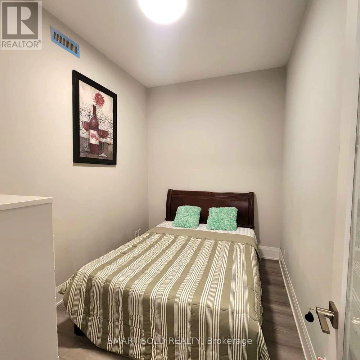 109 - 8 Water Walk Drive W, Markham, Ontario L3R 6L4 - Photo 2 - N13553822