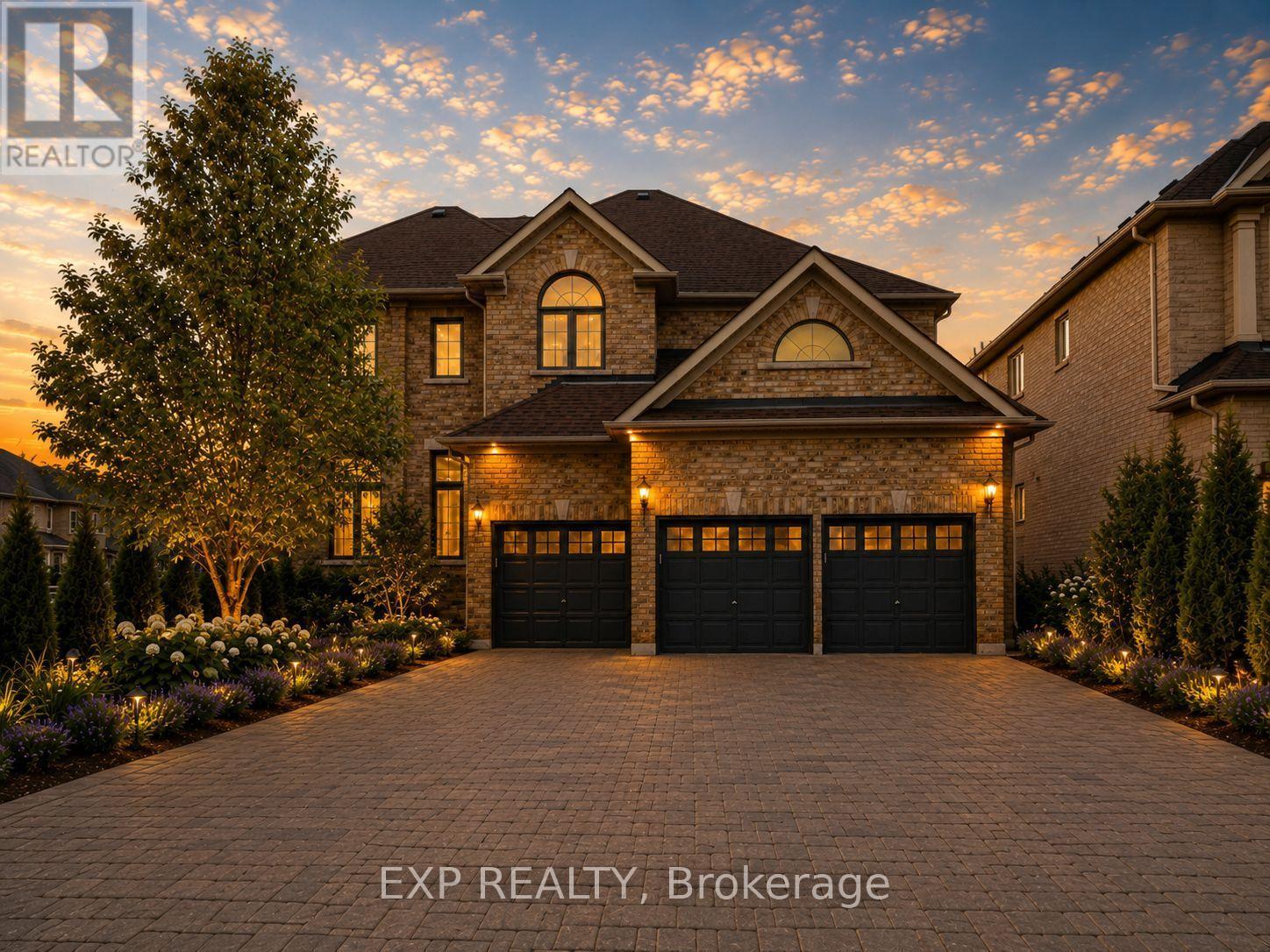 249 Boake Trail, Richmond Hill, Ontario  L4B 4B4 - Photo 2 - N12878074