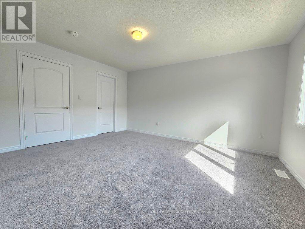 21 Milady Crescent, Barrie, Ontario  L9J 0X3 - Photo 12 - S13553838