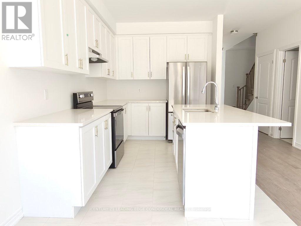 21 Milady Crescent, Barrie, Ontario  L9J 0X3 - Photo 7 - S13553838