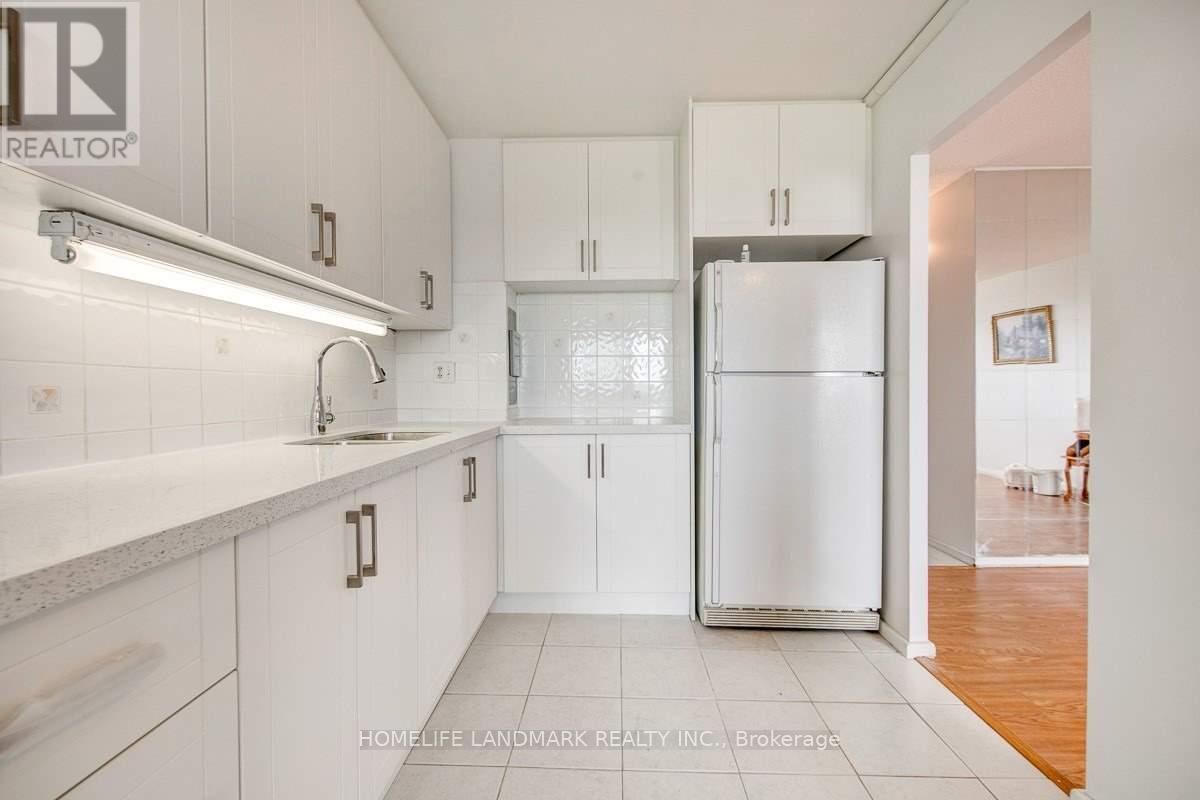 1103 - 725 Don Mills Road, Toronto, Ontario  M3C 1S7 - Photo 4 - C13553866