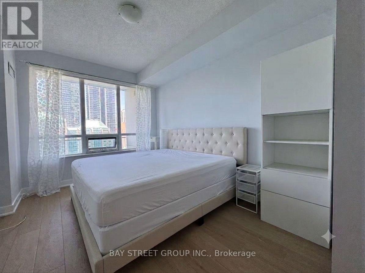 1206 - 28 Linden Street, Toronto, Ontario M4Y 0A4 - Photo 6 - C13553878