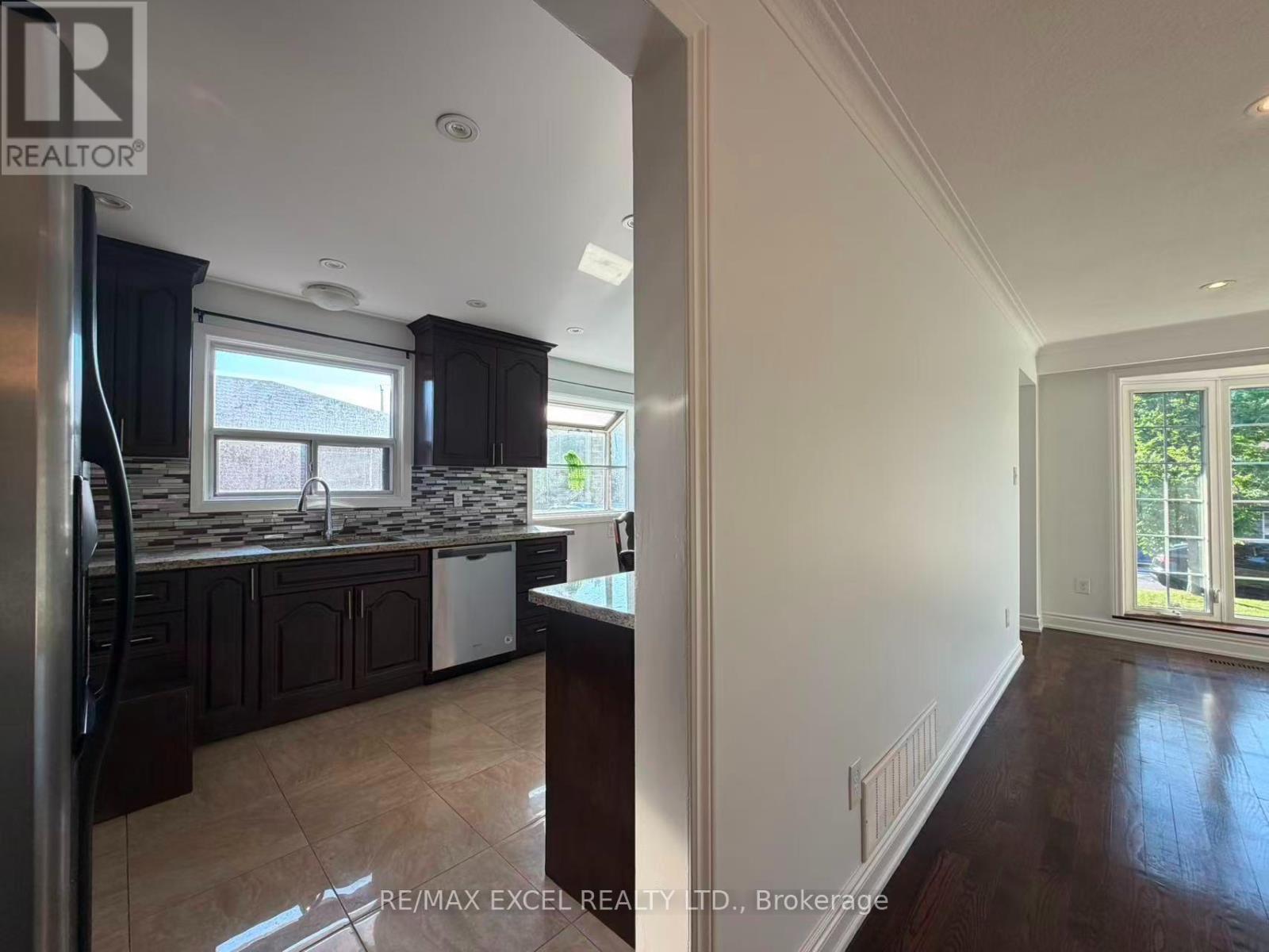 Main Floor - 83 Marilake Drive, Toronto, Ontario M1S 1V8 - Photo 11 - E13553854