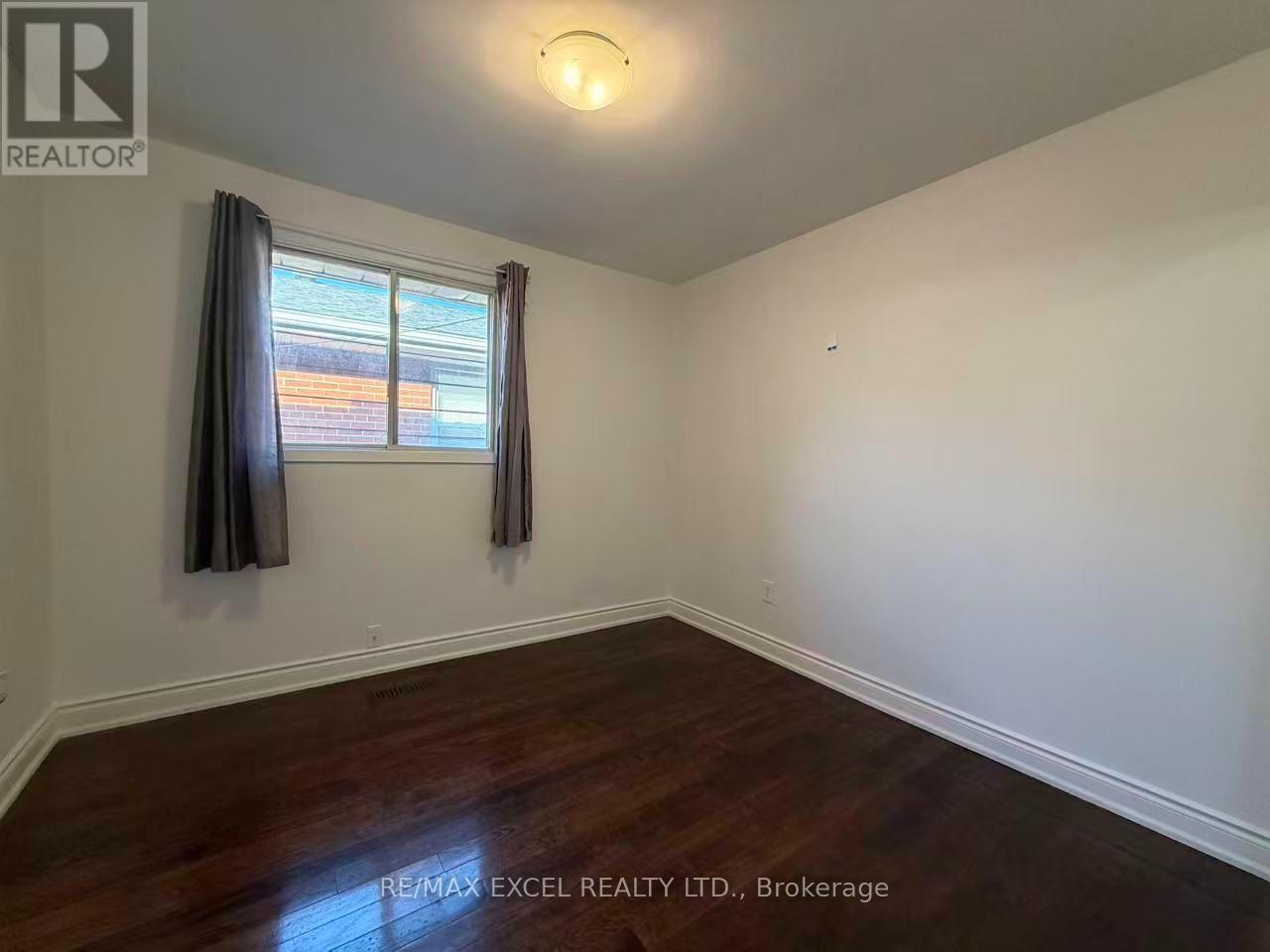 Main Floor - 83 Marilake Drive, Toronto, Ontario M1S 1V8 - Photo 18 - E13553854