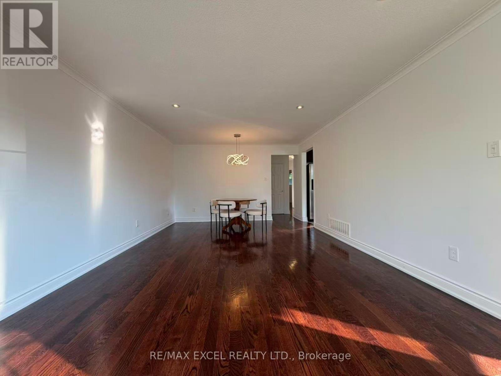 Main Floor - 83 Marilake Drive, Toronto, Ontario M1S 1V8 - Photo 6 - E13553854