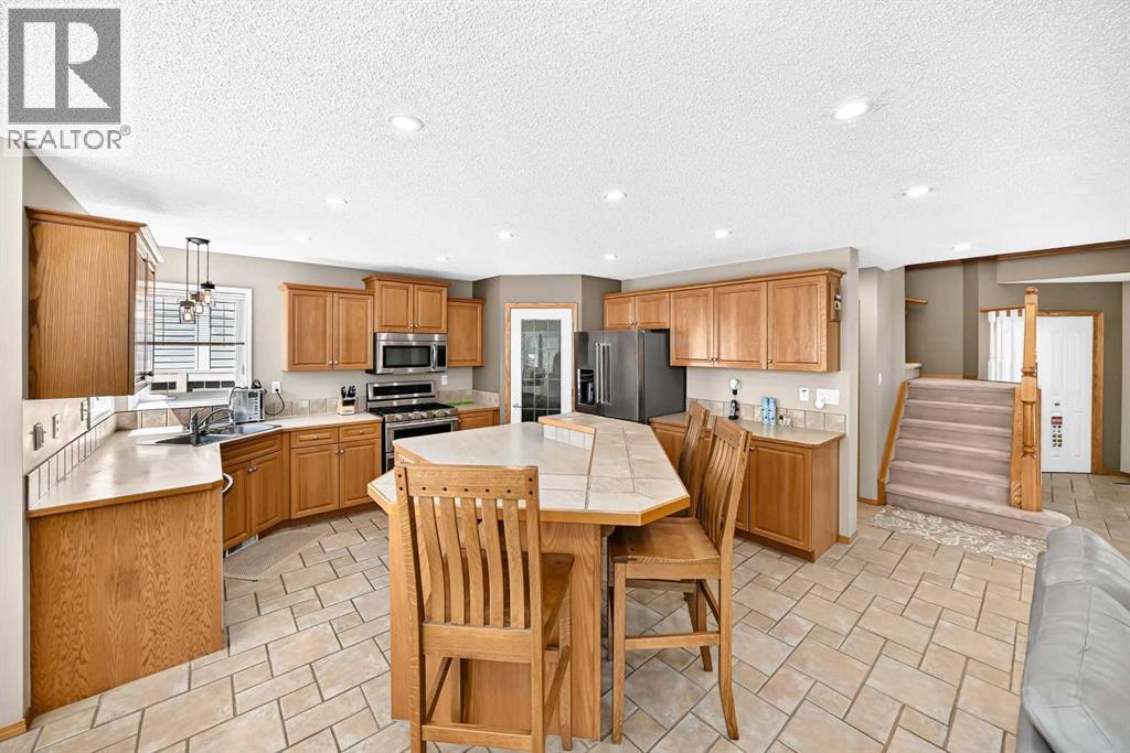 3767 Springbank Drive Sw, Calgary, Alberta  T3H 4J5 - Photo 9 - A2328370