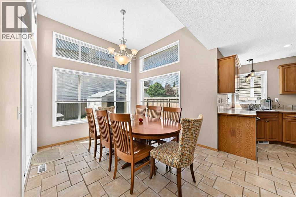 3767 Springbank Drive Sw, Calgary, Alberta  T3H 4J5 - Photo 12 - A2328370