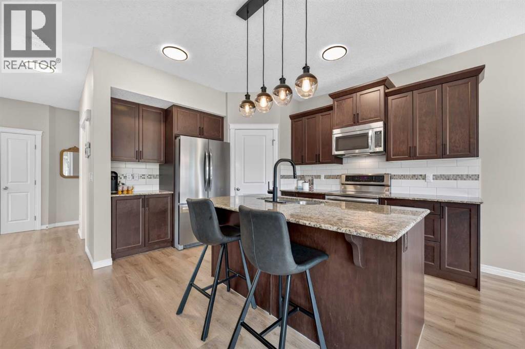 125 Sherwood Gate NW, Calgary, Alberta  T3R 0N9 - Photo 9 - A2327903