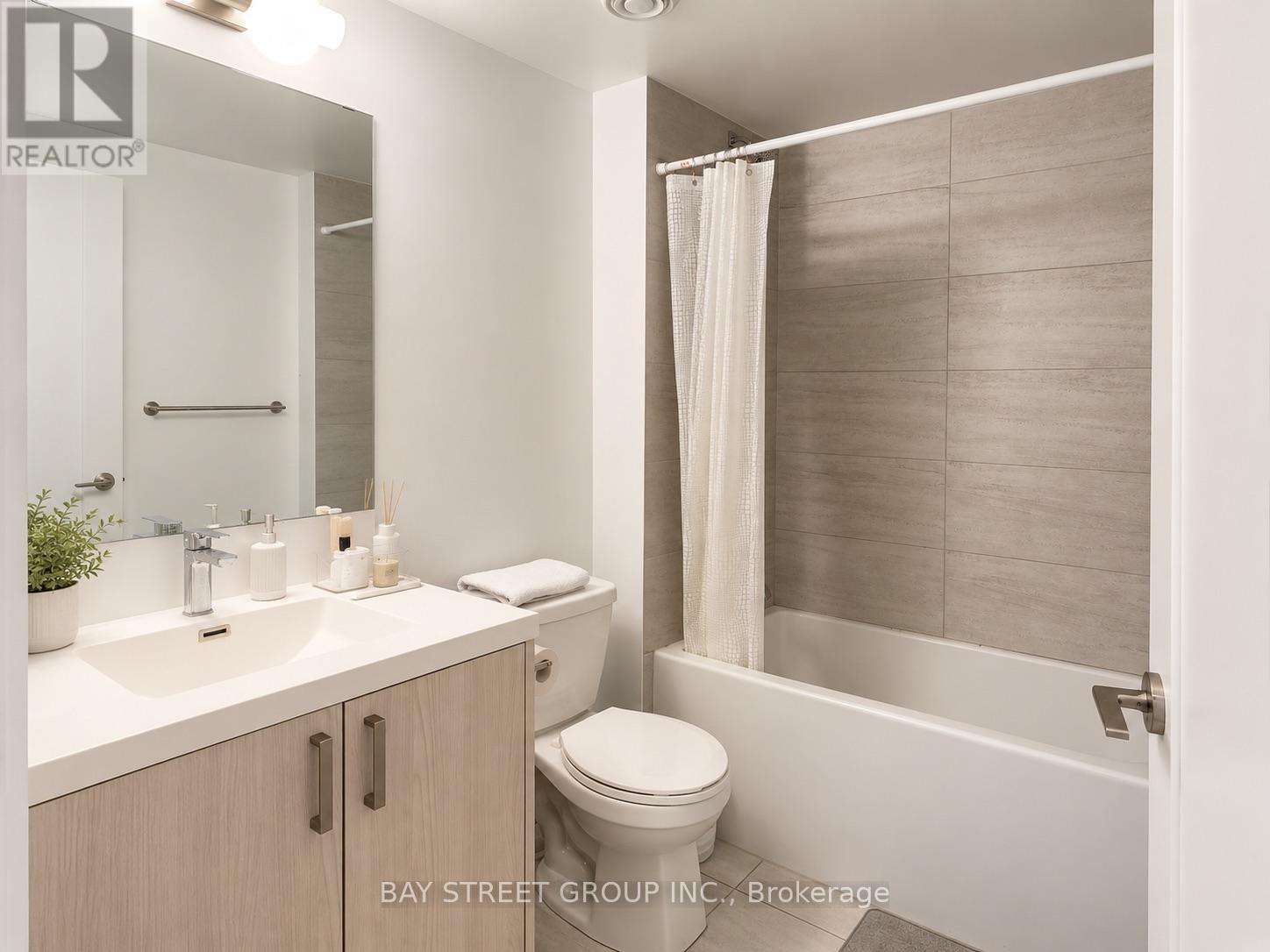 801 - 77 Mutual Street, Toronto, Ontario  M5B 2A9 - Photo 10 - C13553920
