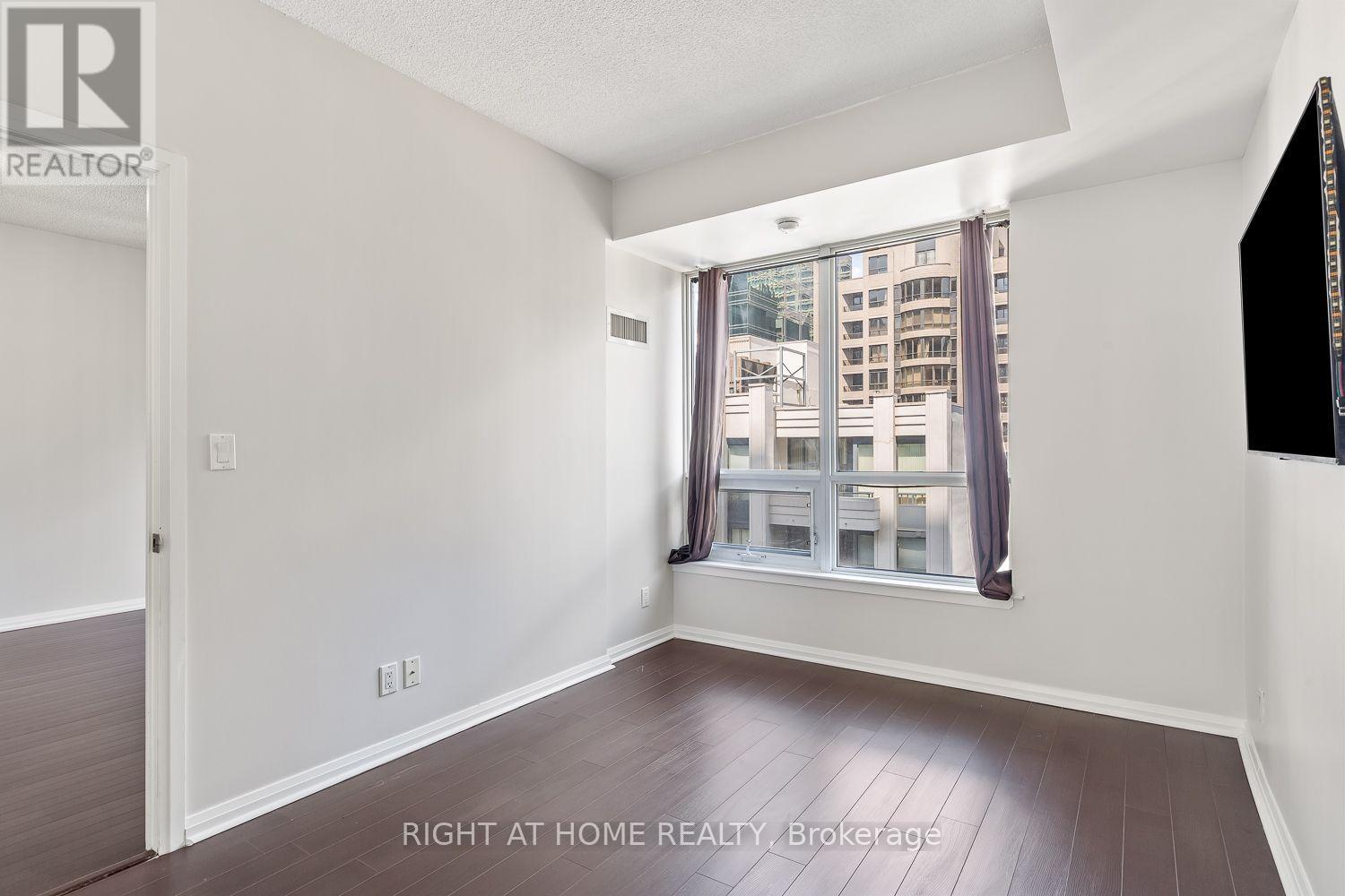 1409 - 35 Hayden Street, Toronto, Ontario  M4Y 3C3 - Photo 13 - C13553924