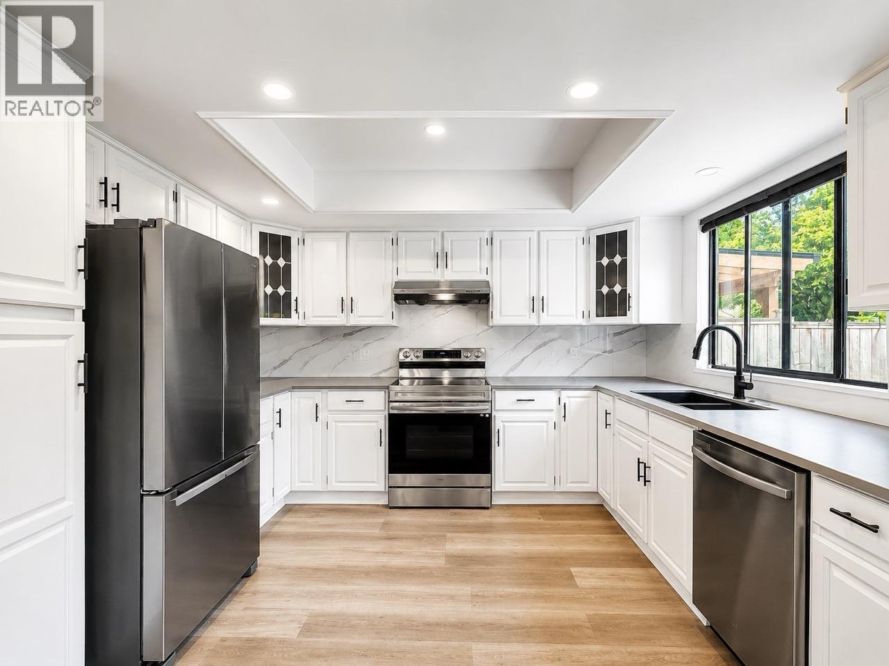 43XX BONAVISTA DRIVE — photo 4