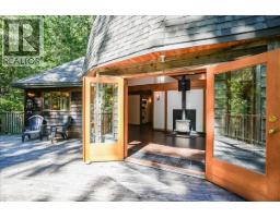5631 LONGBEACH Road, Nelson, British Columbia