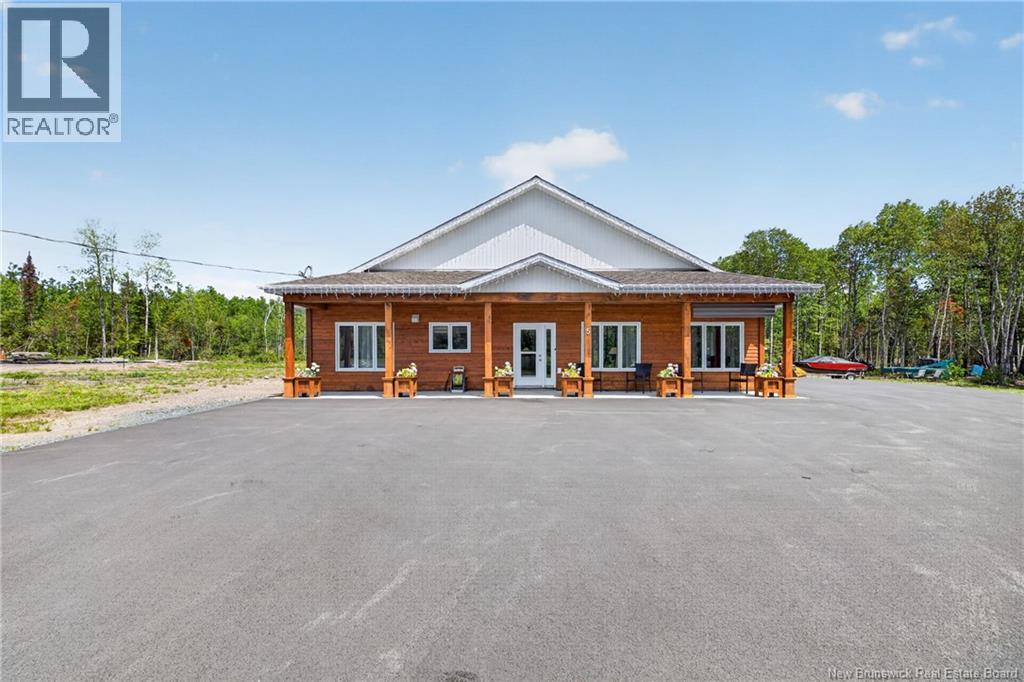 1321 Principale, Beresford, New Brunswick  E8K 1A1 - Photo 6 - NB141663
