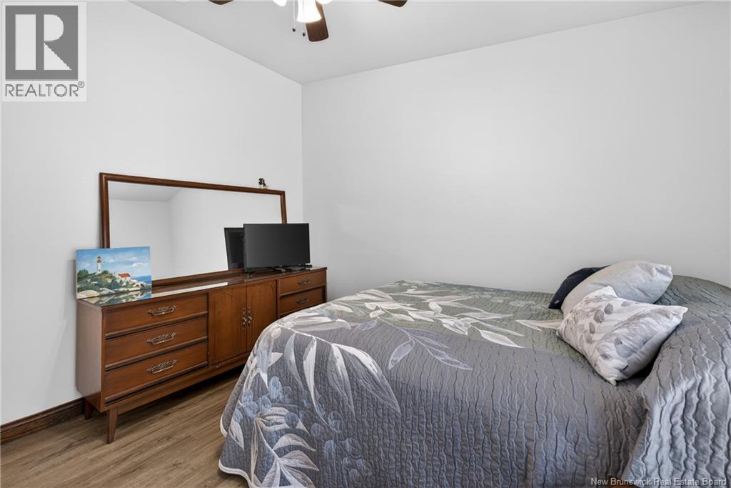 1321 Principale, Beresford, New Brunswick  E8K 1A1 - Photo 44 - NB141663