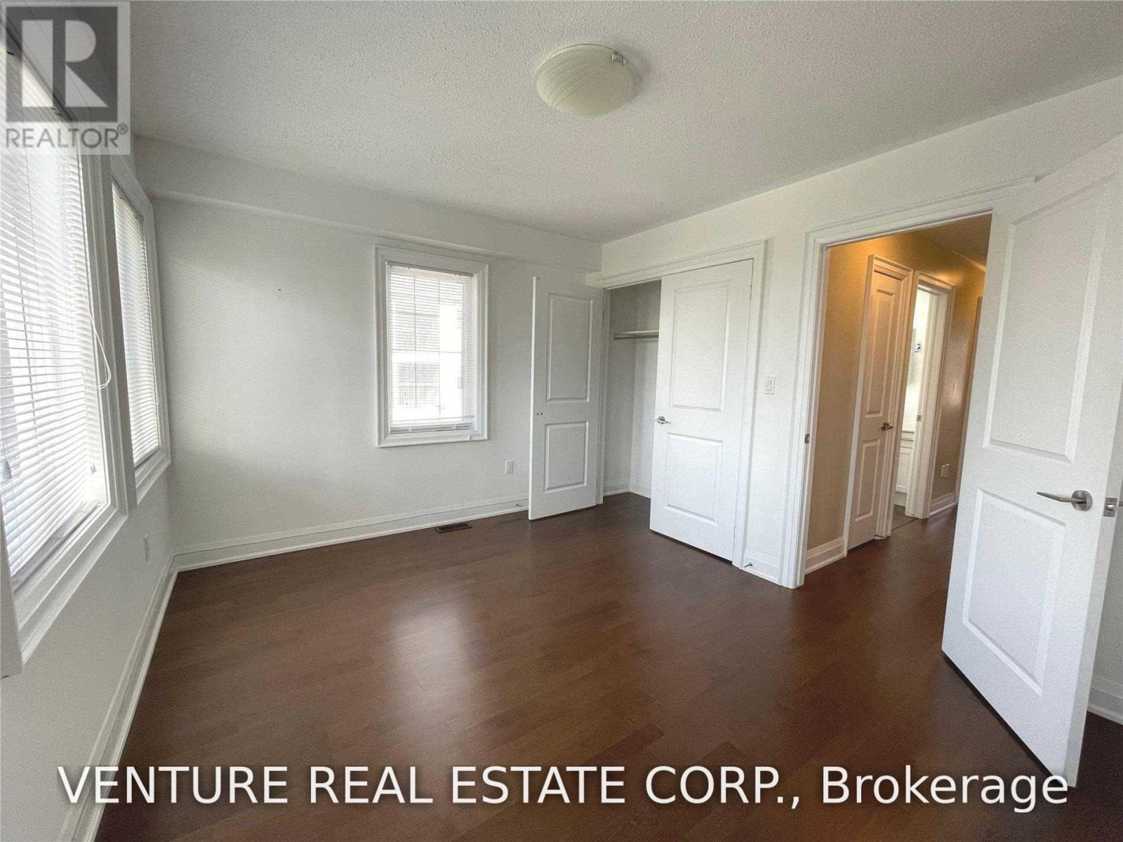 31 Ted Reeve Drive, Toronto, Ontario  M4E 3T7 - Photo 18 - E13553966