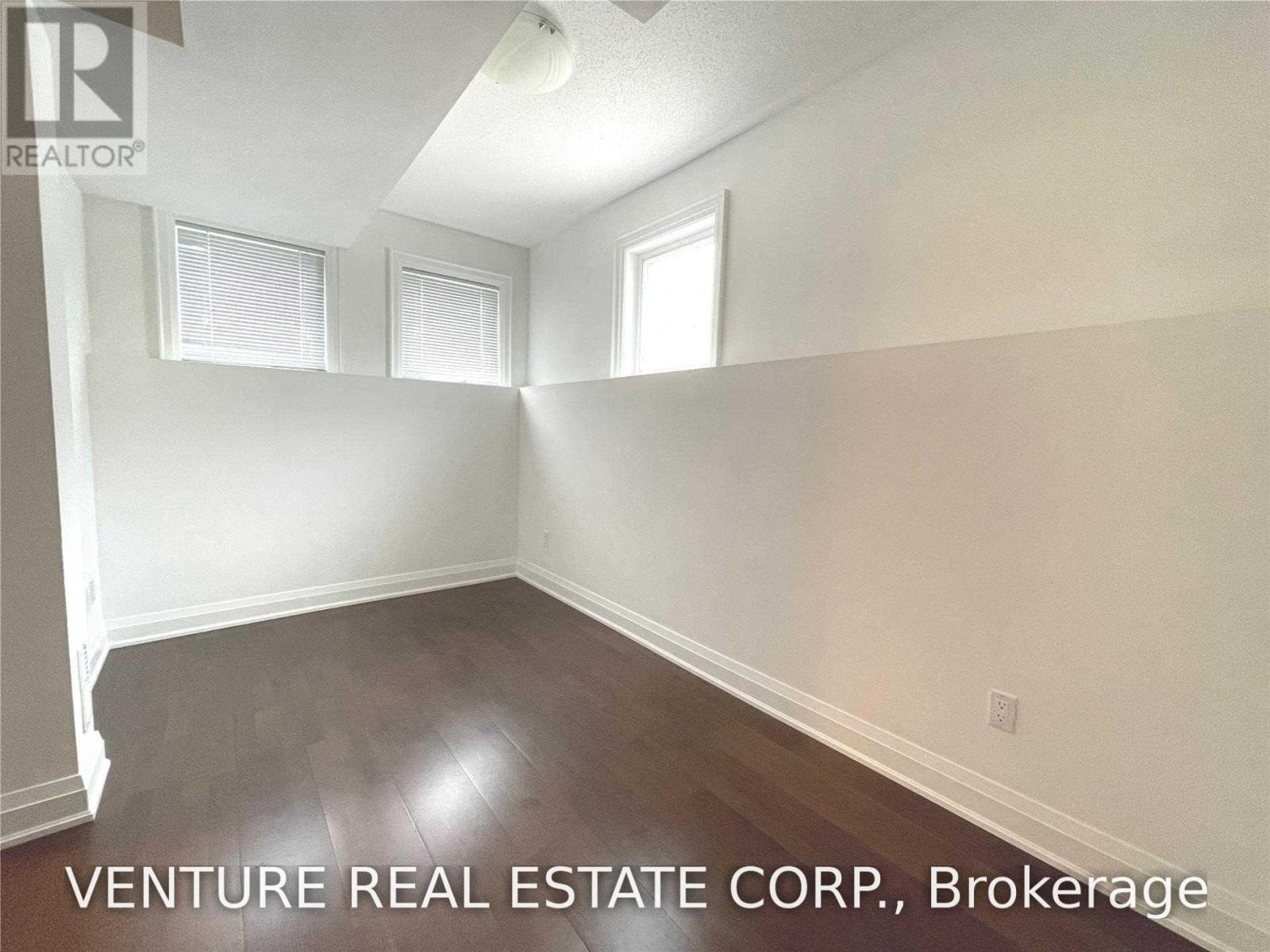 31 Ted Reeve Drive, Toronto, Ontario  M4E 3T7 - Photo 33 - E13553966