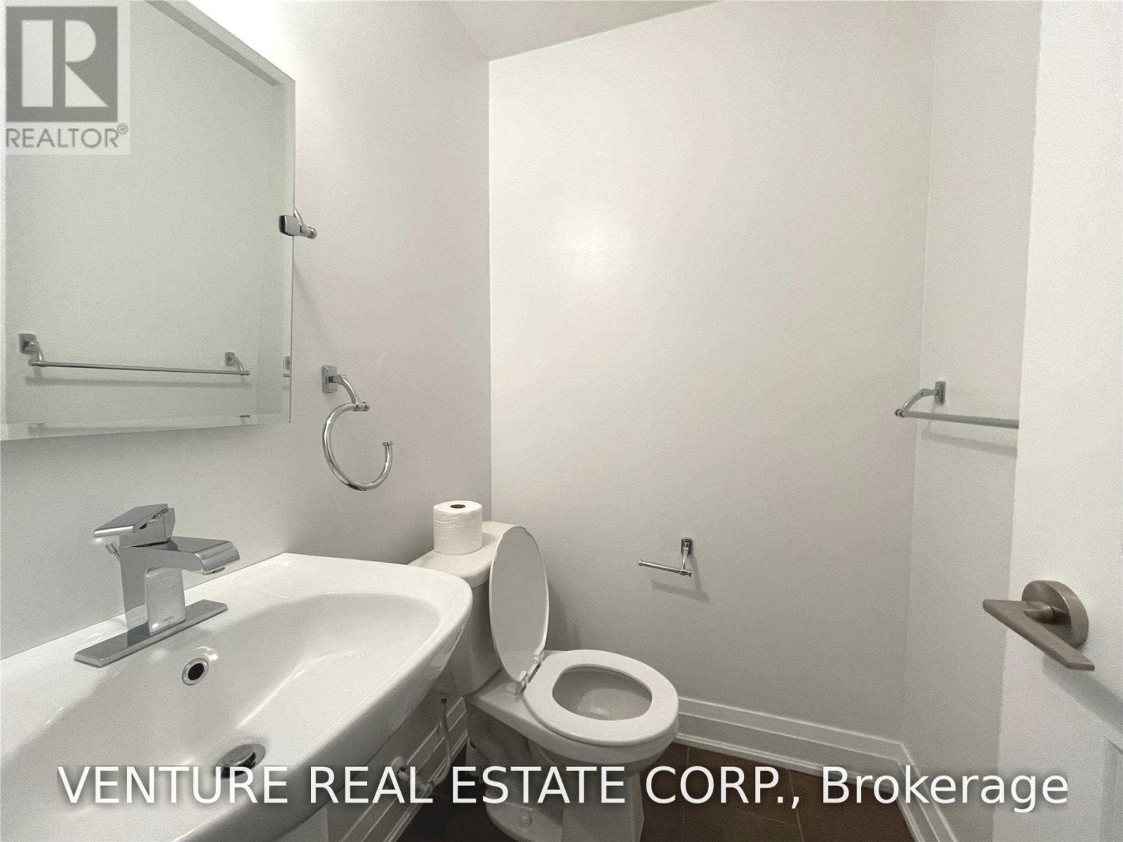 31 Ted Reeve Drive, Toronto, Ontario  M4E 3T7 - Photo 34 - E13553966